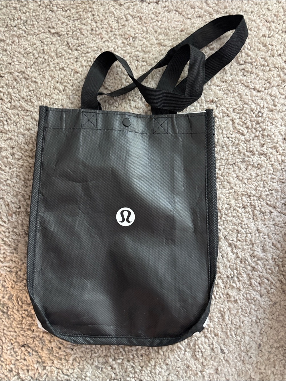 Three lululemon tote bags in fun colors - Picture 2 of 4